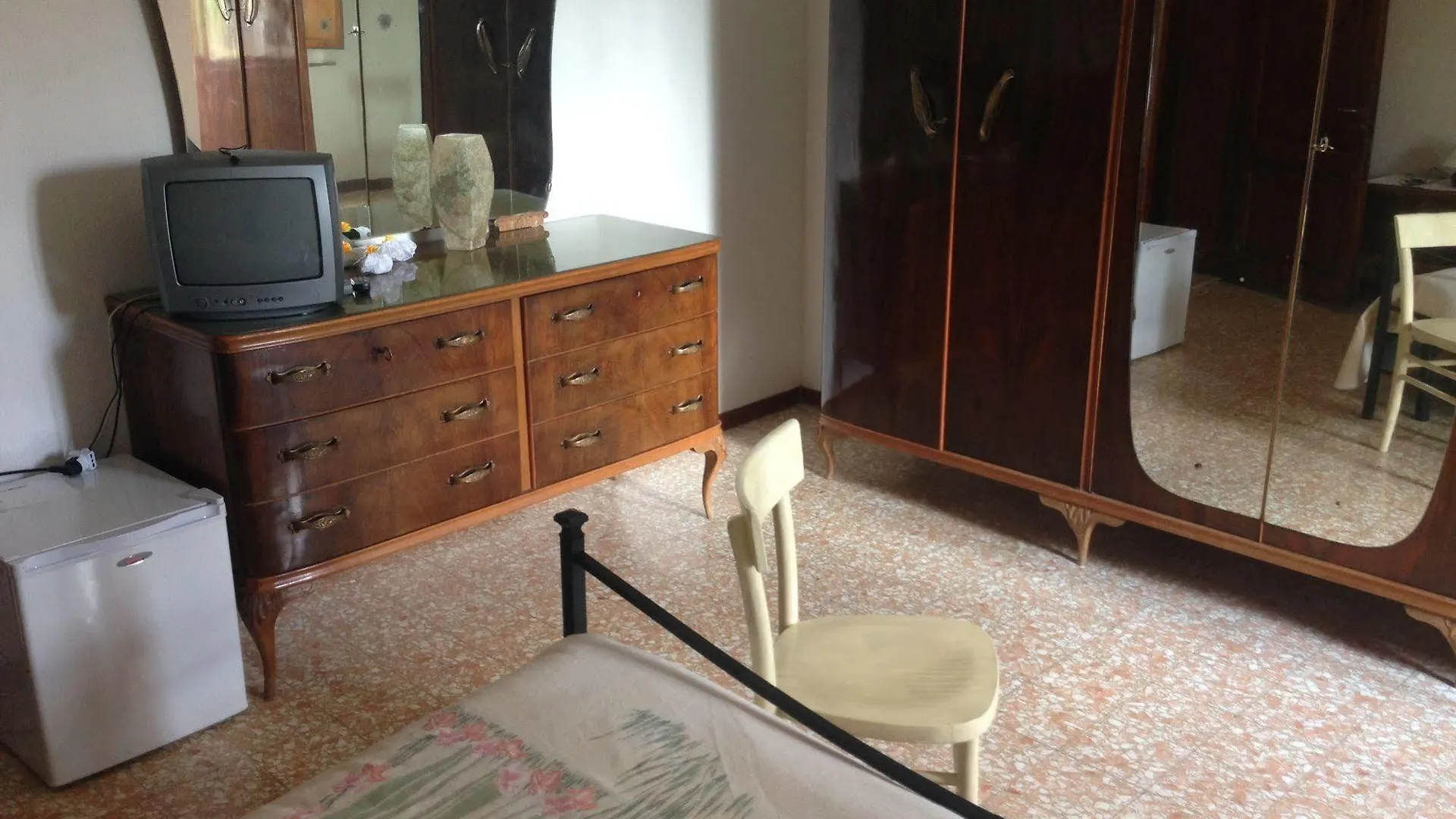Podere Di Valli Bed & Breakfast Santa Maria a Monte Italy